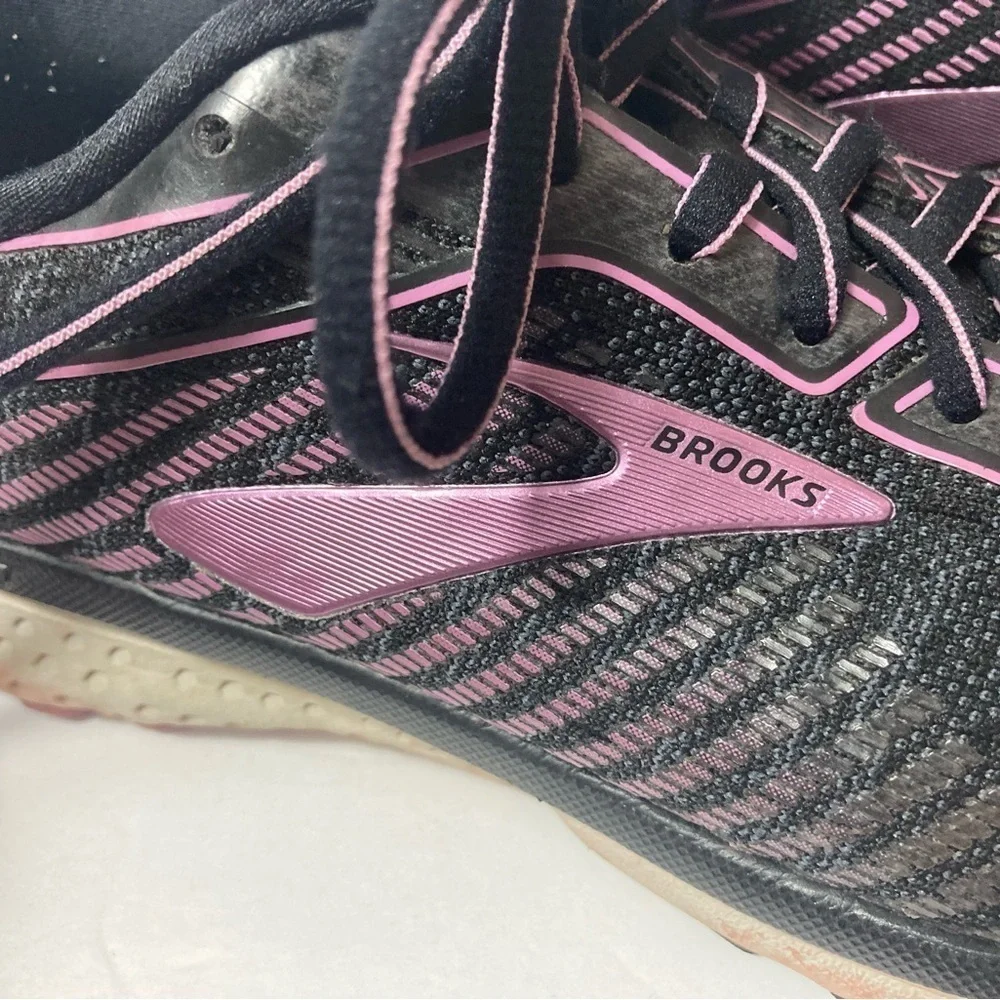 Brooks Ghost 12 black and purple tie string running shoes 9.5 athletic